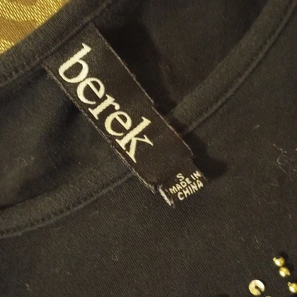 Berek Christmas Tree Shirt - Picture 3 of 9